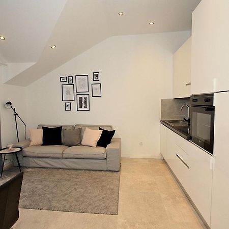 סופטאר Apartman Ivana מראה חיצוני תמונה