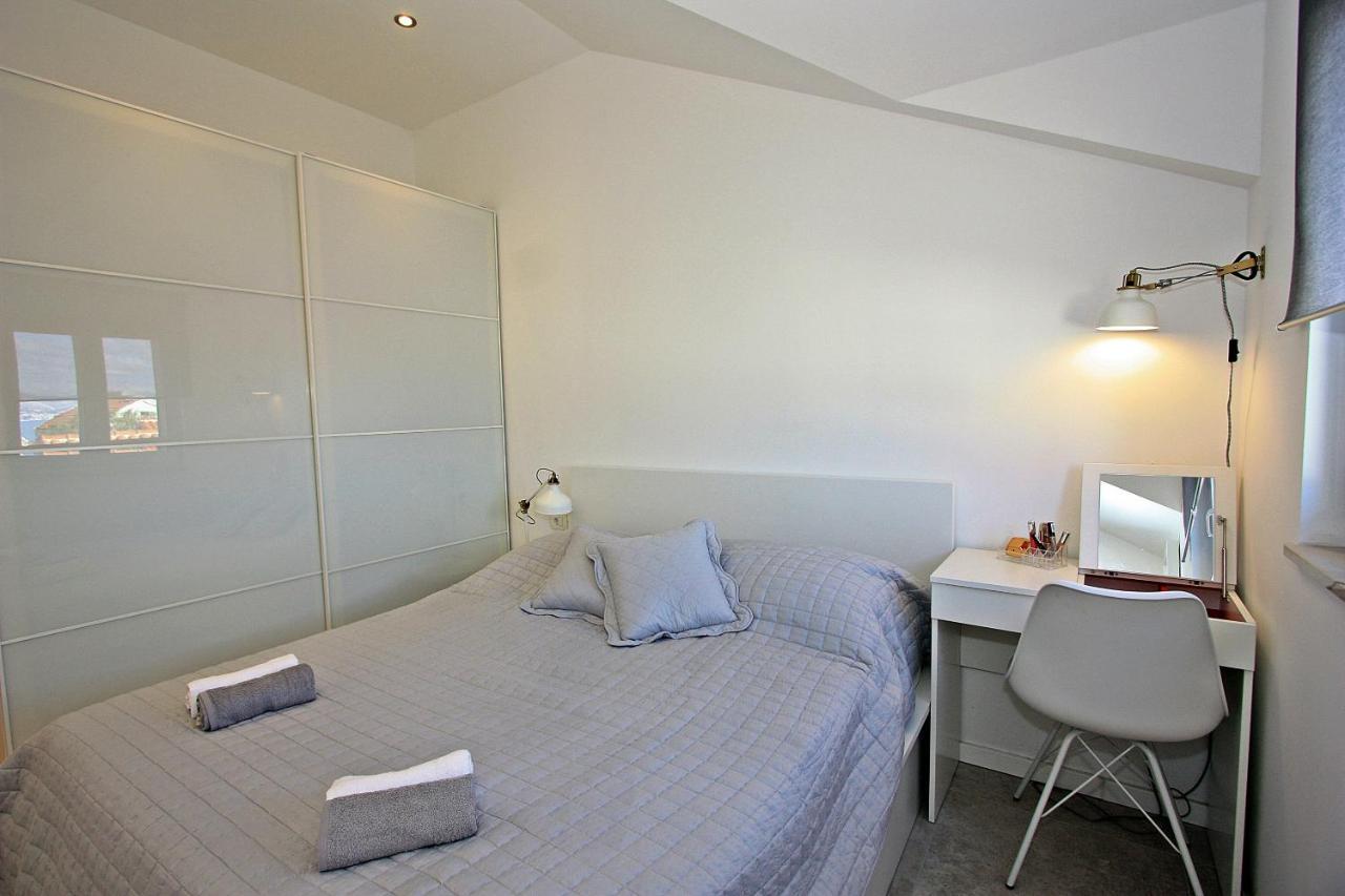 סופטאר Apartman Ivana מראה חיצוני תמונה