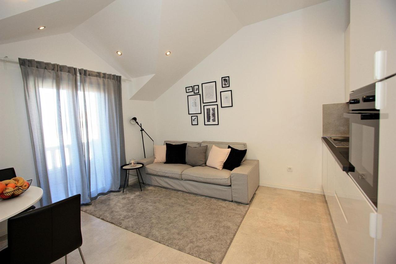 סופטאר Apartman Ivana מראה חיצוני תמונה